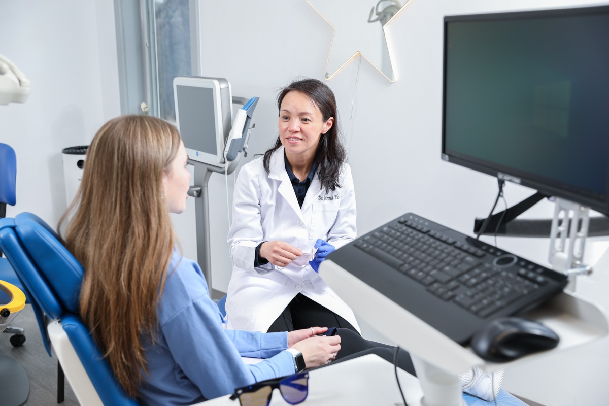 Should I Choose Invisalign or Braces?