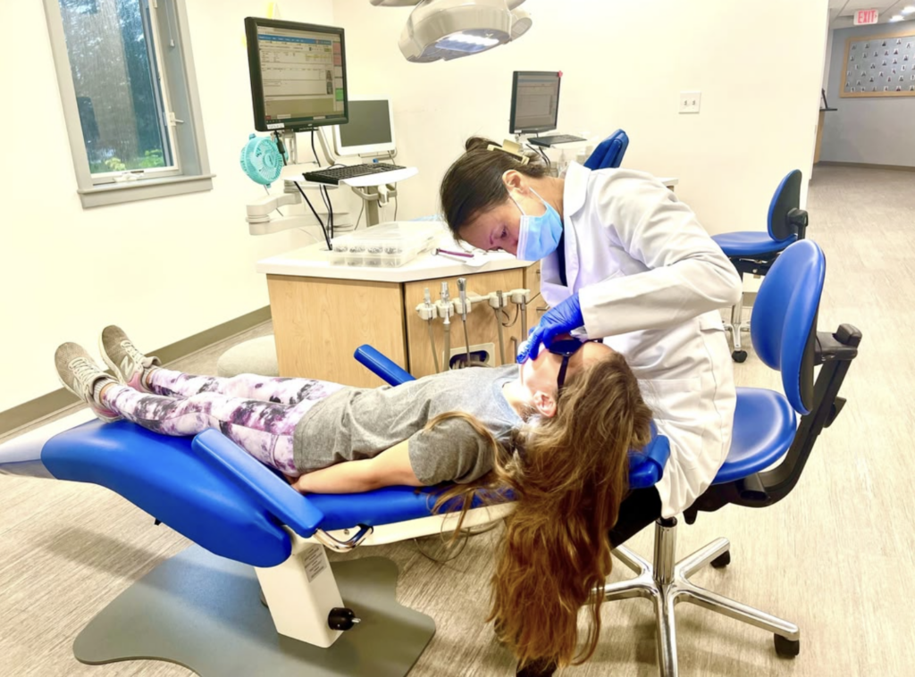 What Is the Purpose of Rubber Bands in Braces Treatment?